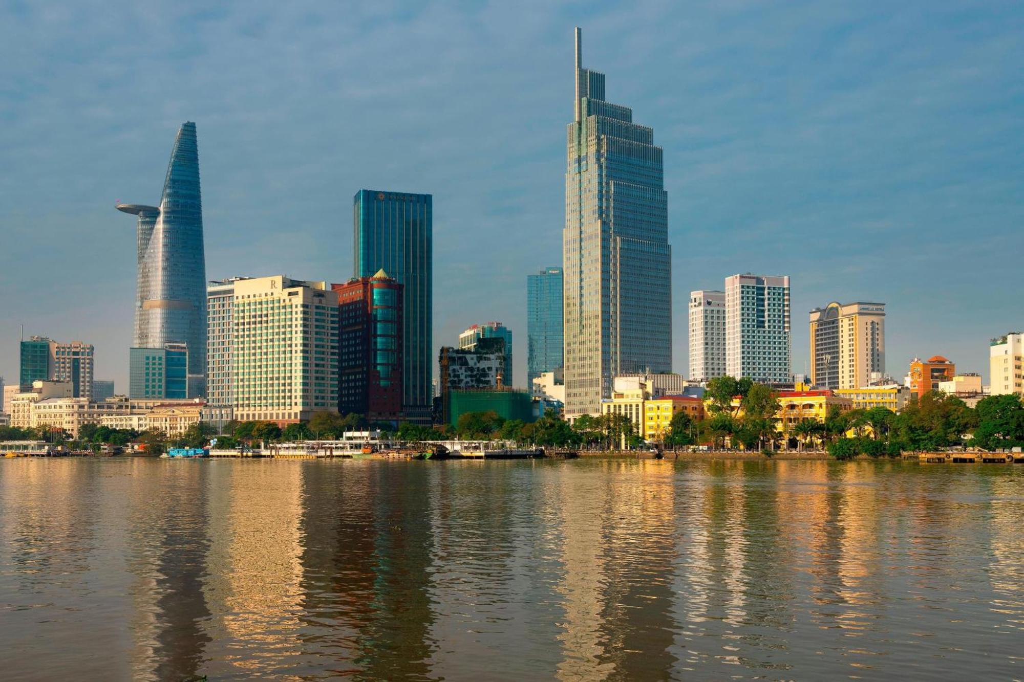 Sheraton Saigon Grand Opera Hotel Хошимин Экстерьер фото