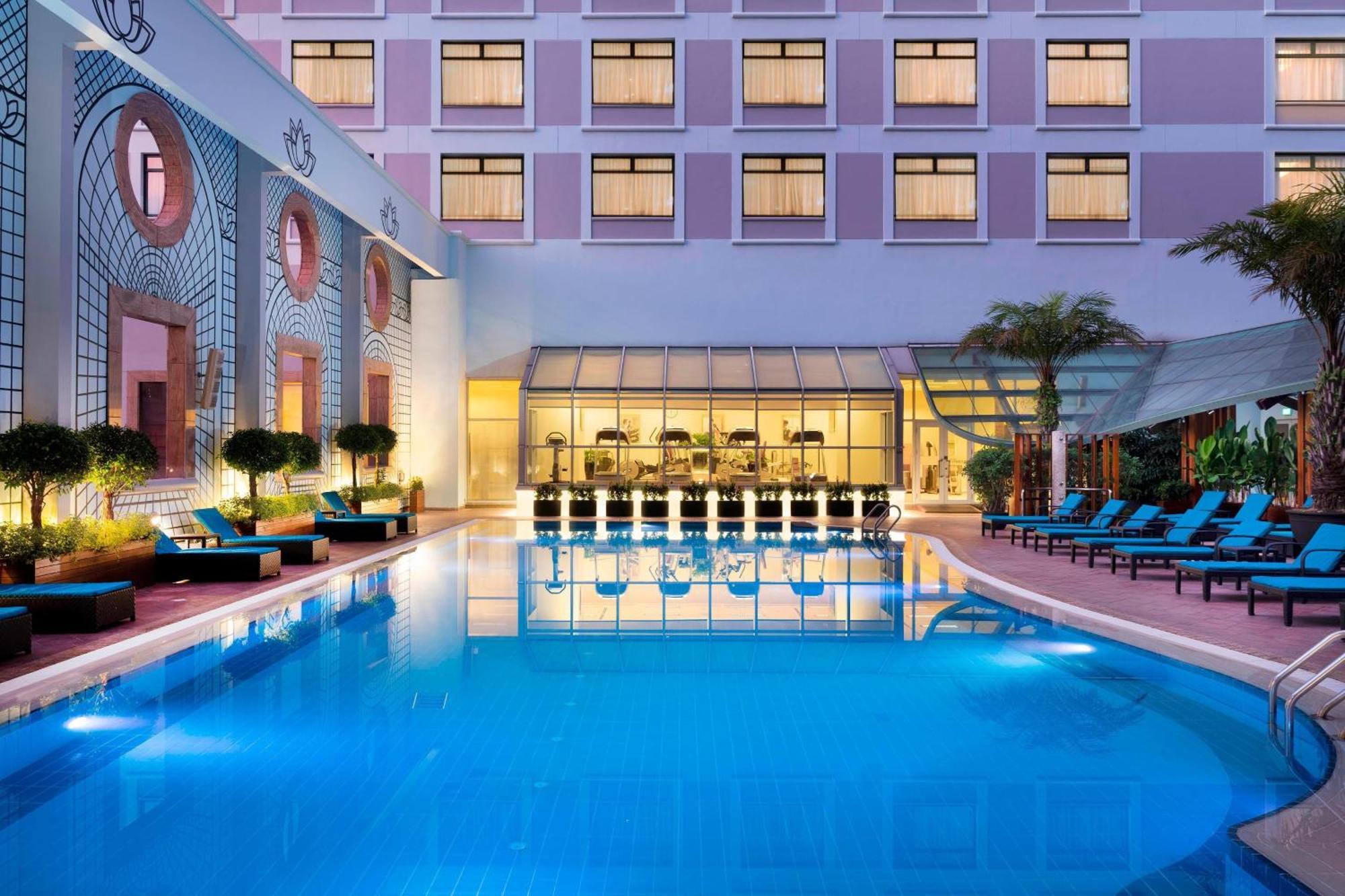 Sheraton Saigon Grand Opera Hotel Хошимин Экстерьер фото