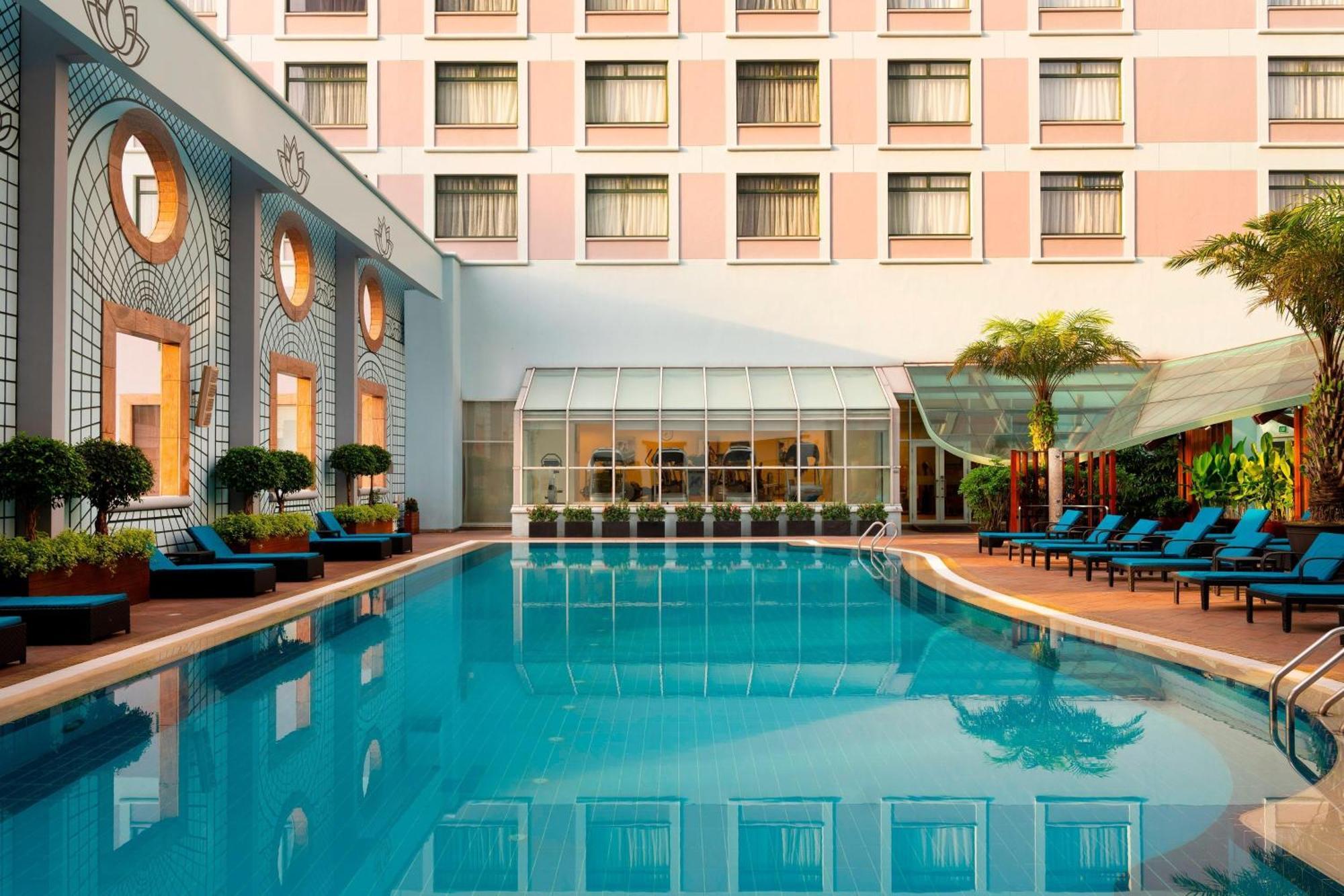 Sheraton Saigon Grand Opera Hotel Хошимин Экстерьер фото