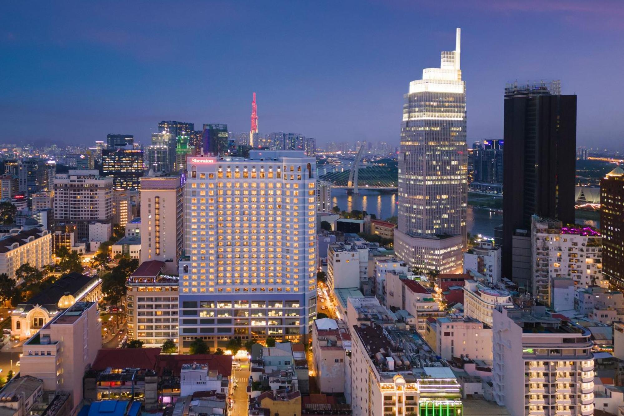 Sheraton Saigon Grand Opera Hotel Хошимин Экстерьер фото