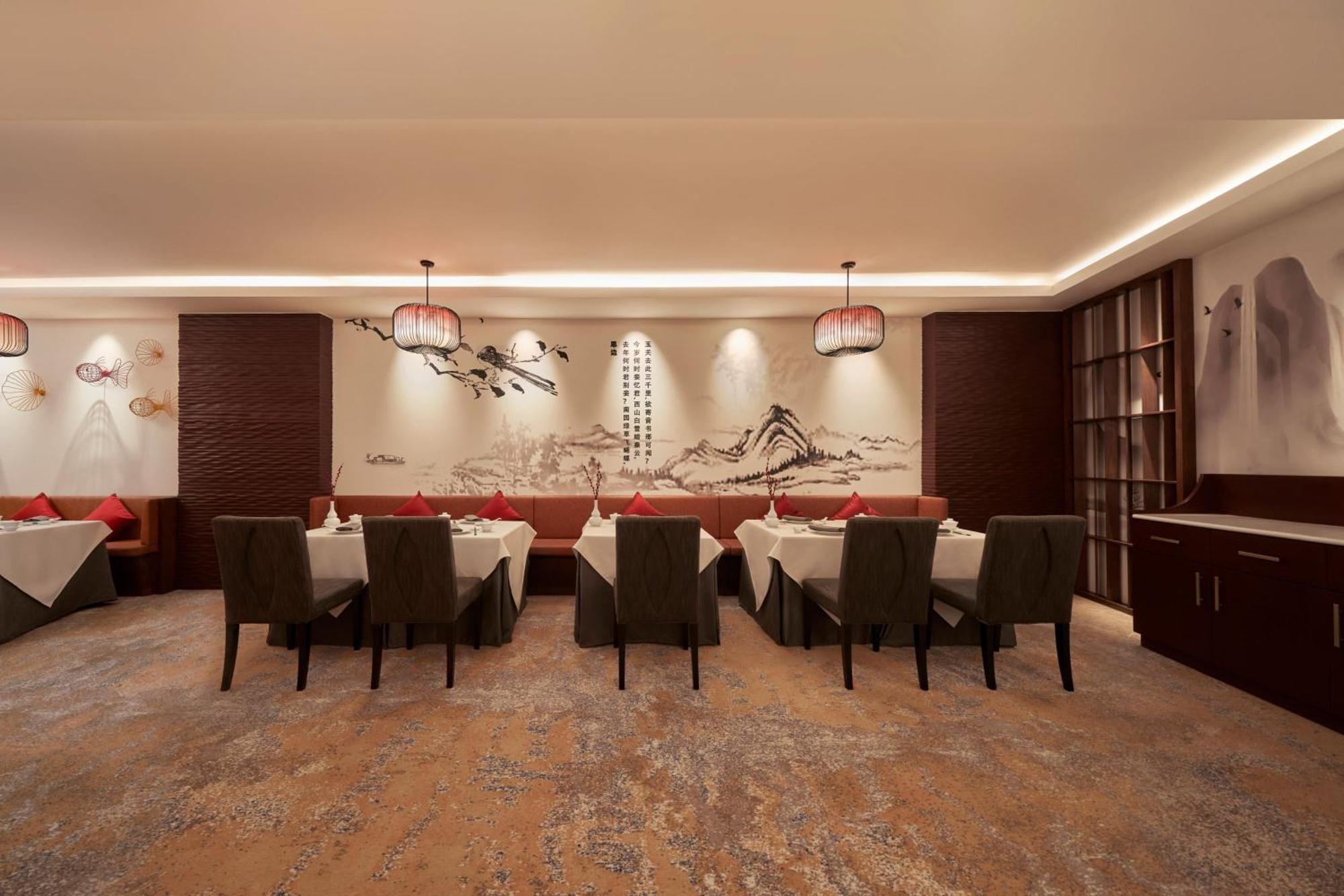 Sheraton Saigon Grand Opera Hotel Хошимин Экстерьер фото