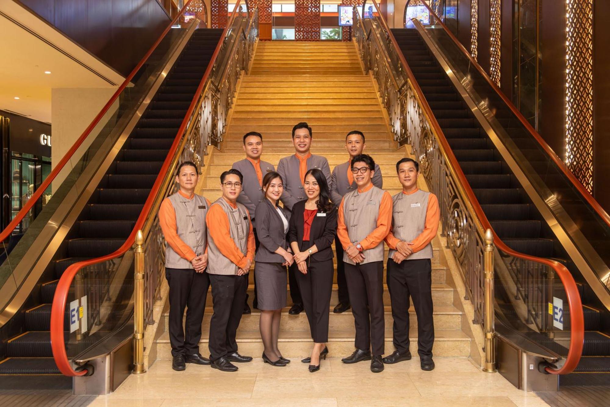 Sheraton Saigon Grand Opera Hotel Хошимин Экстерьер фото