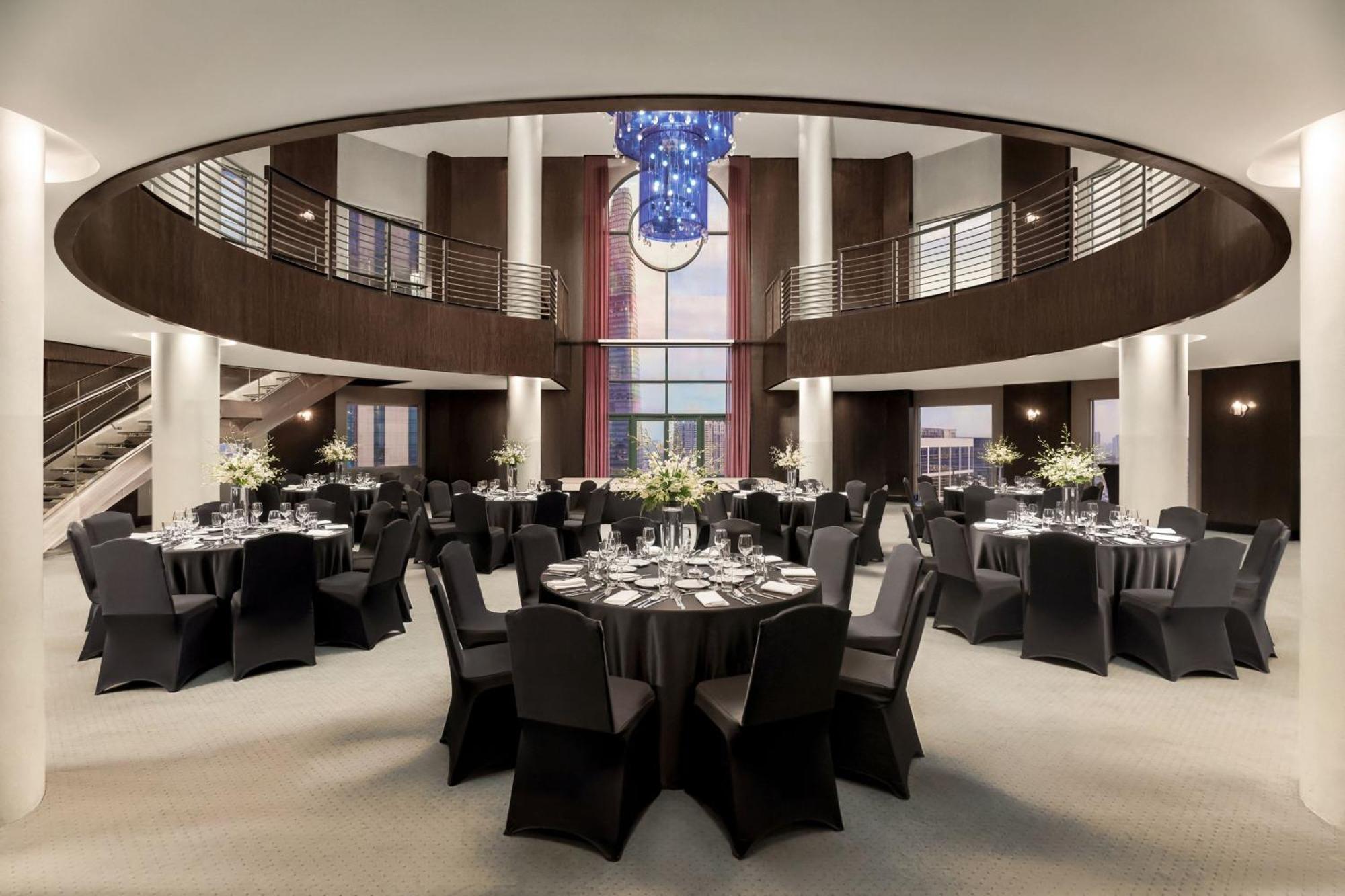 Sheraton Saigon Grand Opera Hotel Хошимин Экстерьер фото