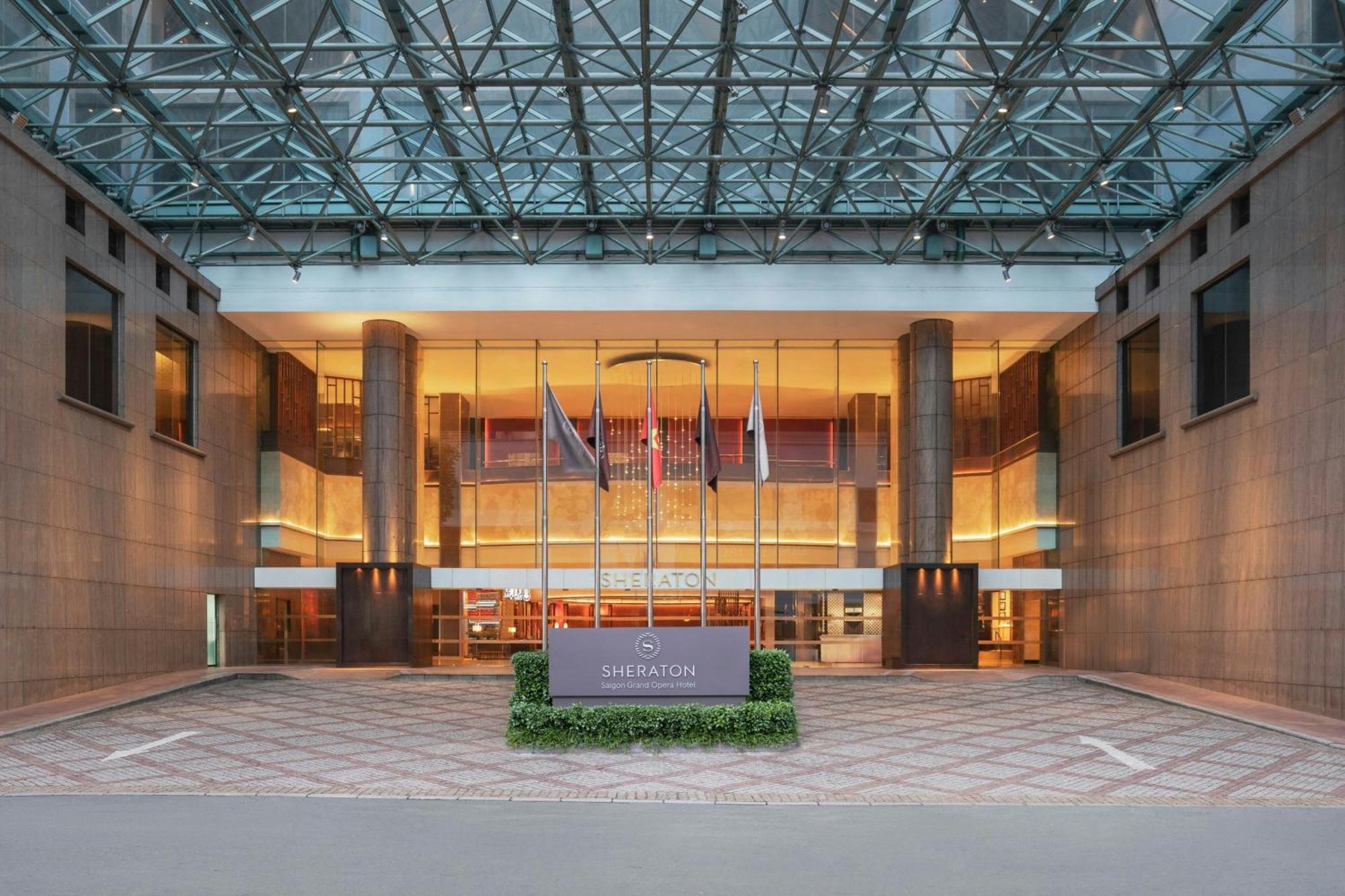 Sheraton Saigon Grand Opera Hotel Хошимин Экстерьер фото