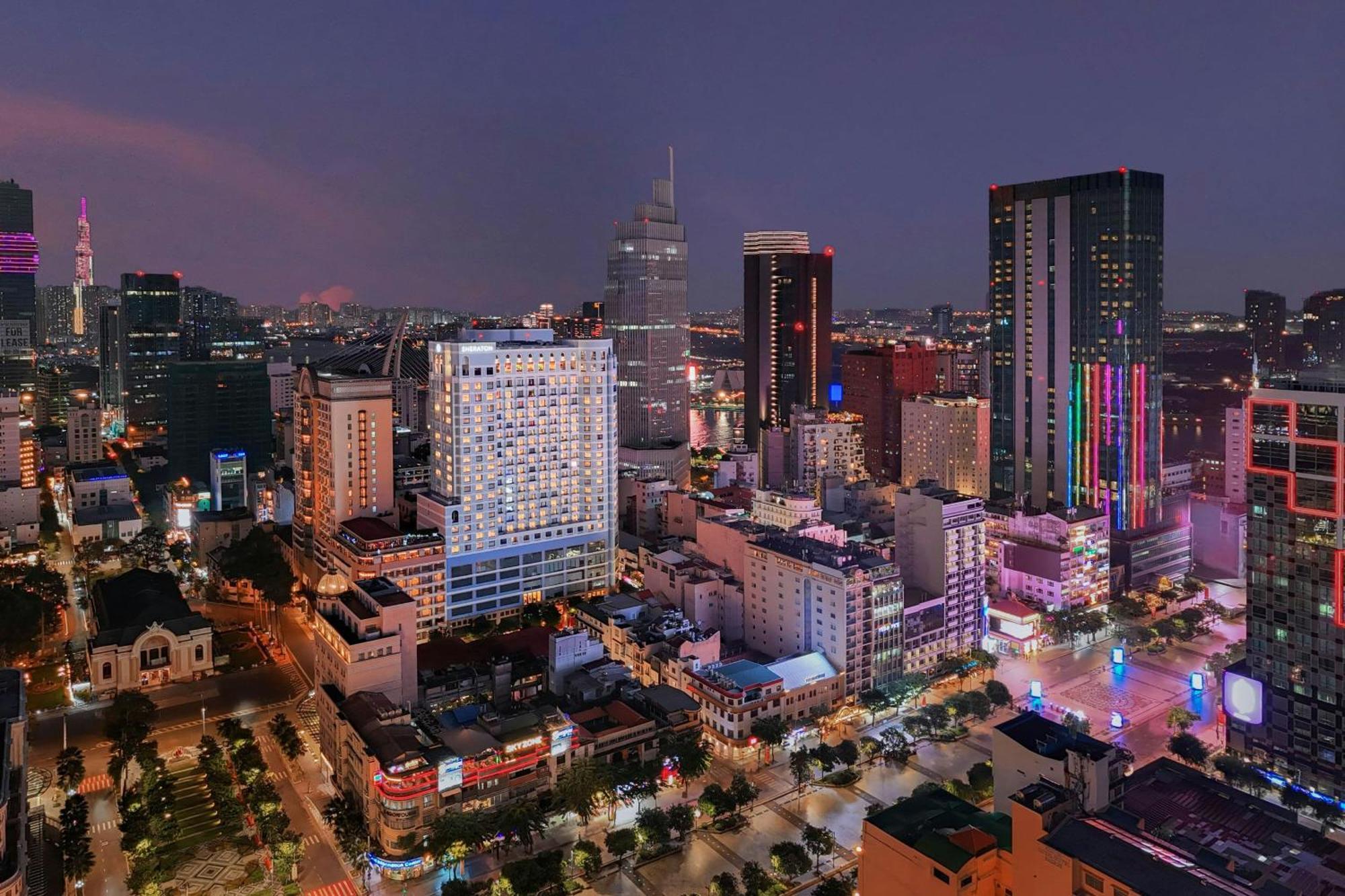 Sheraton Saigon Grand Opera Hotel Хошимин Экстерьер фото
